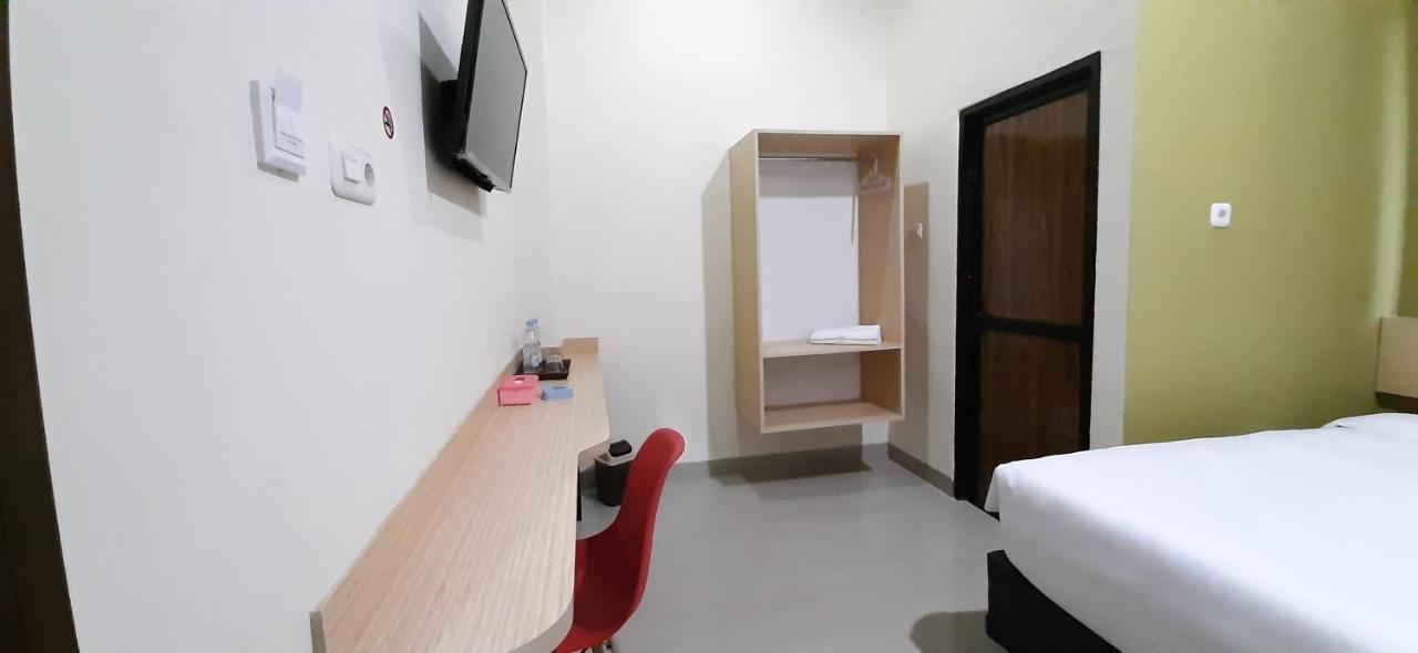 Hotel Sriwijaya 99 Palembang Zewnętrze zdjęcie